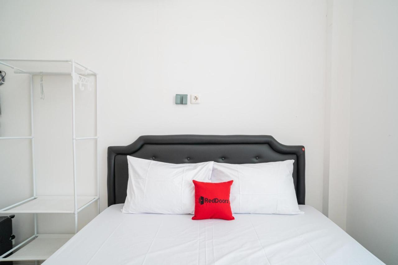 Reddoorz @ Aralia Harapan Indah Hotel Pulokendal Exterior photo